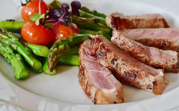 Roasted Asparagus and Veal Steak