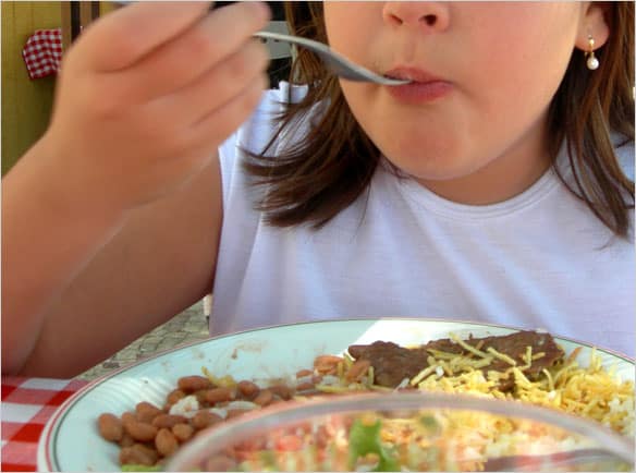 Kid eating food