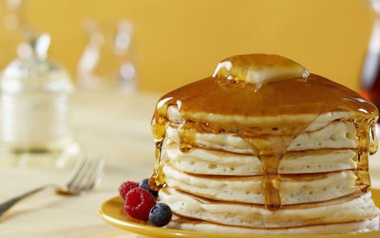 Keto Desserts: Almond Flour Pancakes