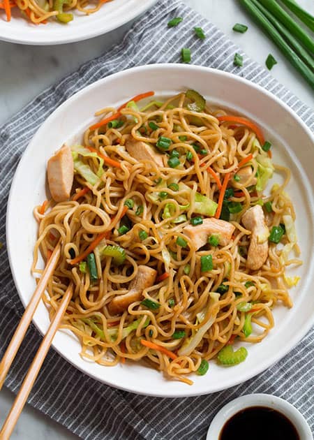 Slimming World: Chicken Chow Mein with Vegetables